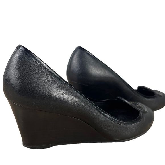 Tory Burch Classic Black Wedge Heels - Picture 5 of 15